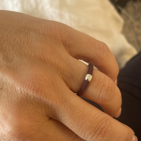 Diamond Candy silicone ring with REAL diamond. Gorgeous burgundy color. - Picture 1 of 5